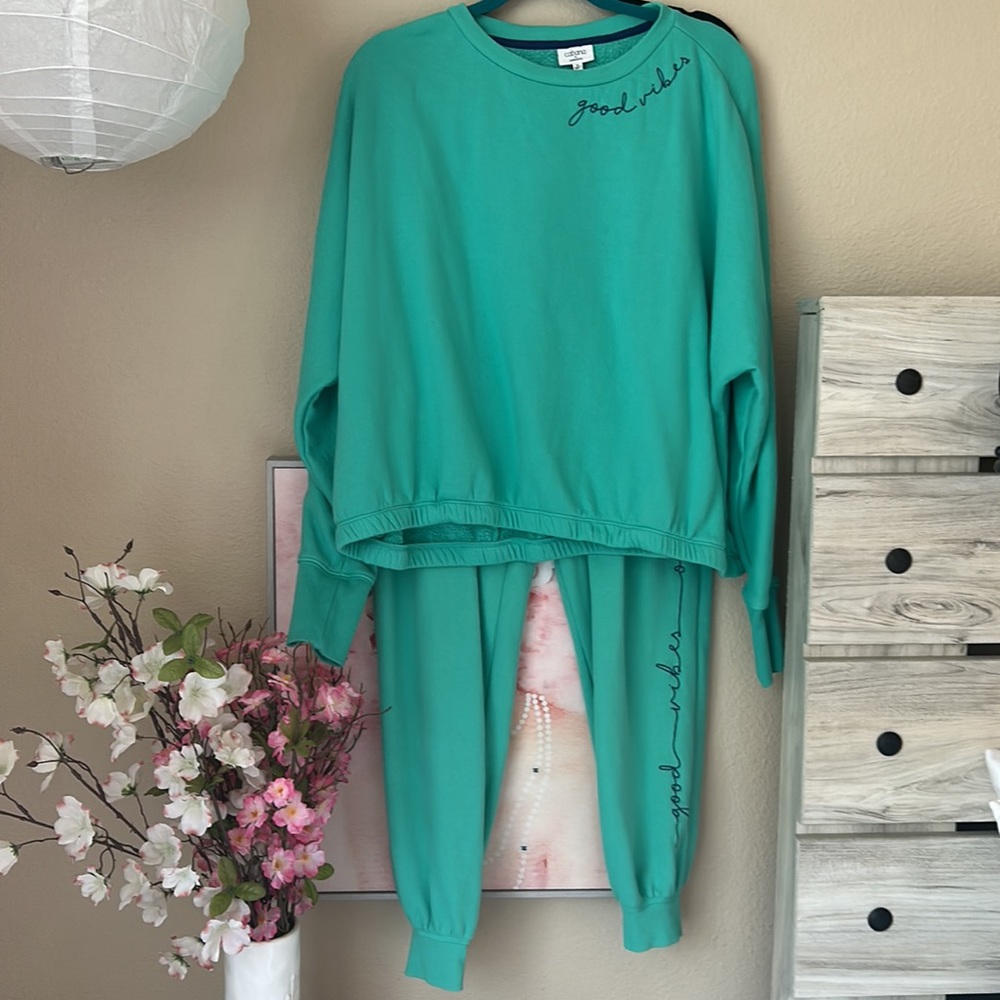 Good Vibes or Goodbye set